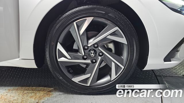 Hyundai Avante (CN7) 1.6 Inspiration 2024 — фото 21