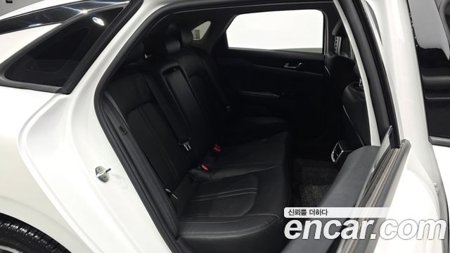 Kia K5 (III) 2.0 Prestige 2023 — фото 11
