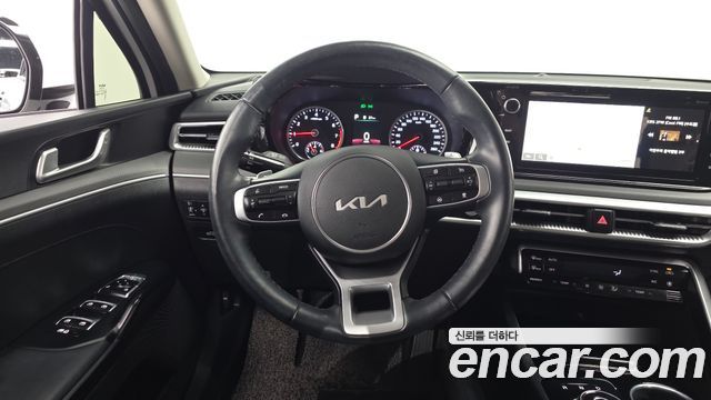 Kia K5 (III) 2.0 Prestige 2023 — фото 12