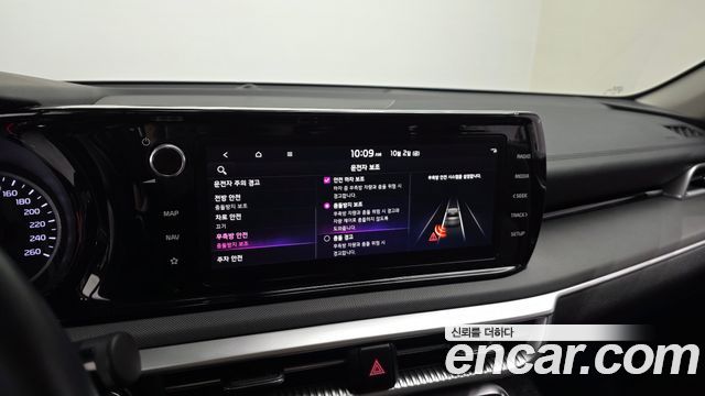 Kia K5 (III) 2.0 Prestige 2023 — фото 15