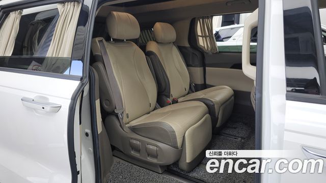 Kia Carnival (IV) Gasoline 7-Seater Hi-Limousine Signature 2021 — фото 12