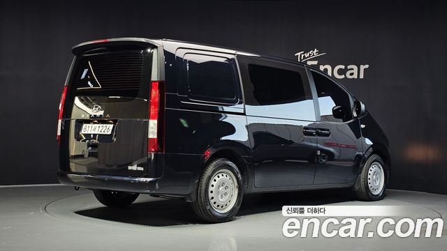 Hyundai Staria Cargo 5-Seater Smart 2022 — фото 2