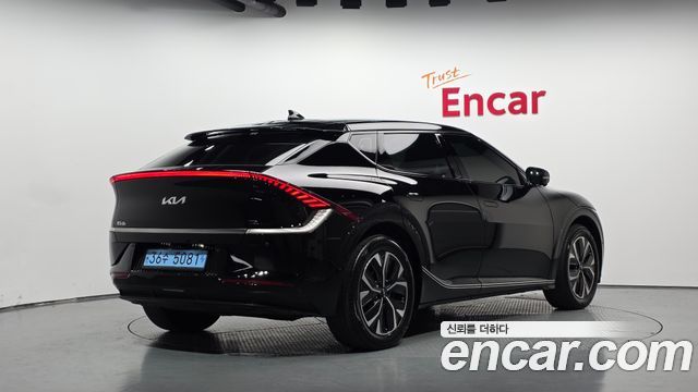 Kia EV6 Long Range Earth 2023 — фото 2