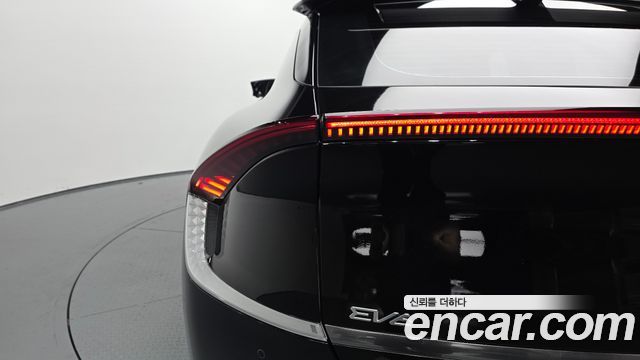 Kia EV6 Long Range Earth 2023 — фото 23