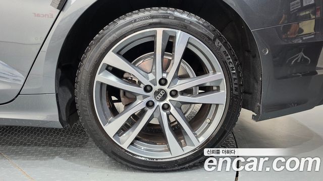 Audi A6 (C8) 40 TDI Quattro Premium 2023 — фото 10