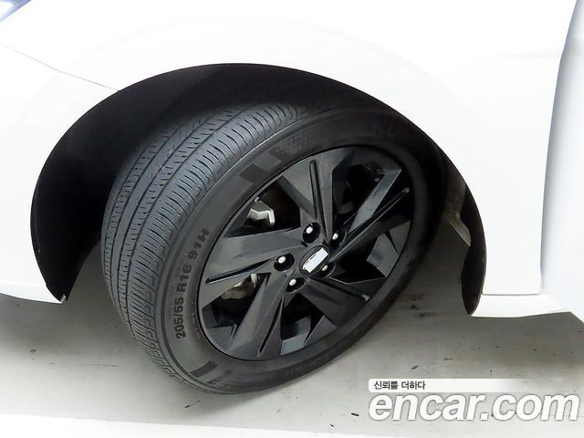 Hyundai Avante Hybrid (CN7) Smart 2023 — фото 23
