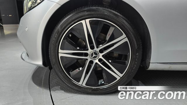 Mercedes-Benz C-Class (W205) C220 d 4MATIC Exclusive 2019 — фото 5