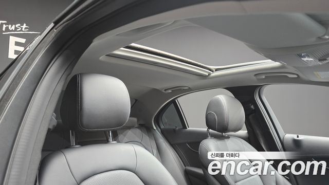 Mercedes-Benz C-Class (W205) C220 d 4MATIC Exclusive 2019 — фото 20