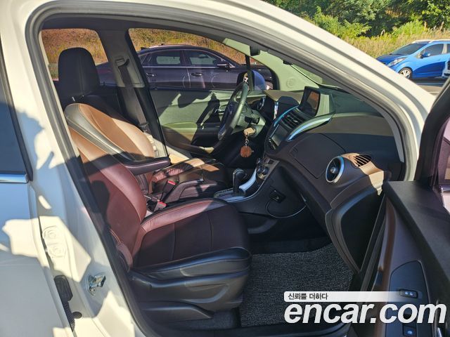 Chevrolet Trax 1.4 Premium 2015 — фото 16