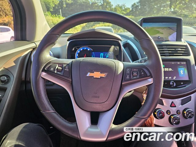 Chevrolet Trax 1.4 Premium 2015 — фото 17