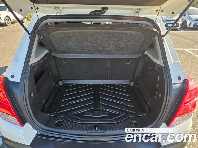Chevrolet Trax 1.4 Premium 2015 — фото 22
