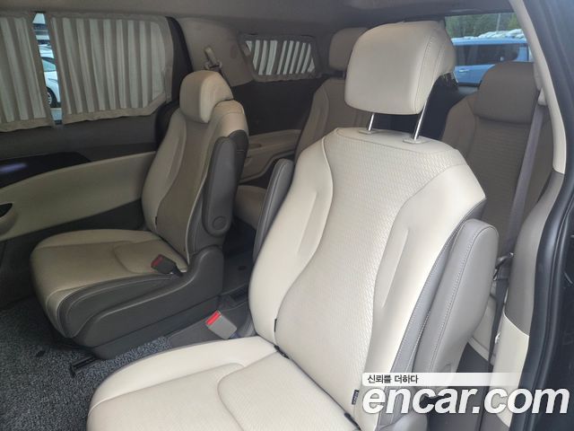 Kia Carnival (IV) Diesel 9-Seater Hi-Limousine Signature 2023 — фото 8