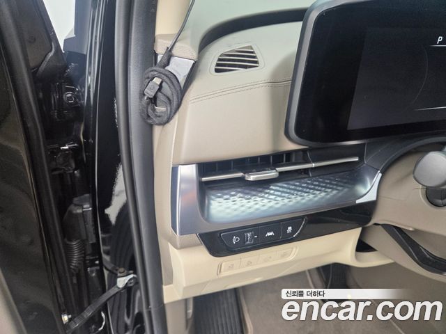 Kia Carnival (IV) Diesel 9-Seater Hi-Limousine Signature 2023 — фото 11