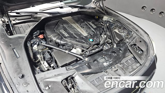 BMW 7 Series (F01) 750Li xDrive 2014 — фото 6