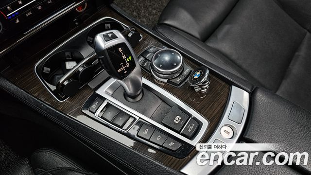 BMW 7 Series (F01) 750Li xDrive 2014 — фото 9