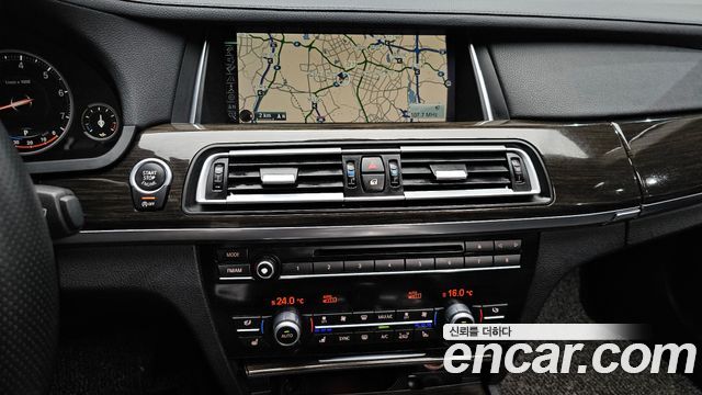 BMW 7 Series (F01) 750Li xDrive 2014 — фото 13