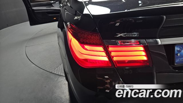 BMW 7 Series (F01) 750Li xDrive 2014 — фото 23
