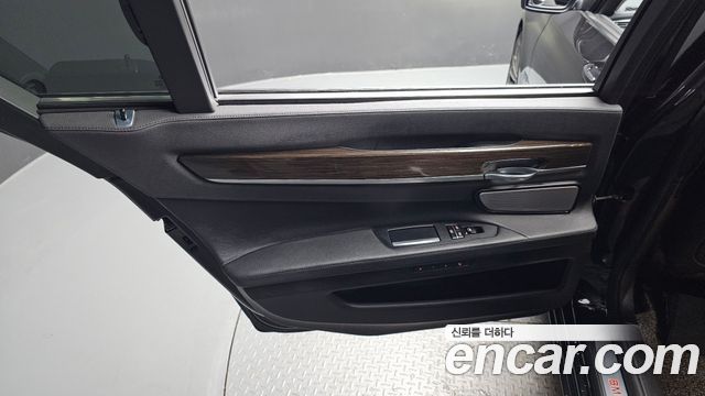 BMW 7 Series (F01) 750Li xDrive 2014 — фото 25