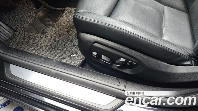 BMW 7 Series (F01) 750Li xDrive 2014 — фото 32