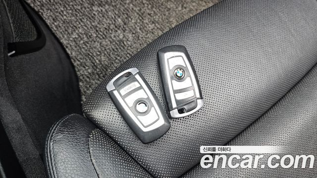 BMW 7 Series (F01) 750Li xDrive 2014 — фото 33