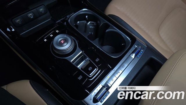 Kia Carnival (IV) Gasoline 9-Seater Signature 2023 — фото 9