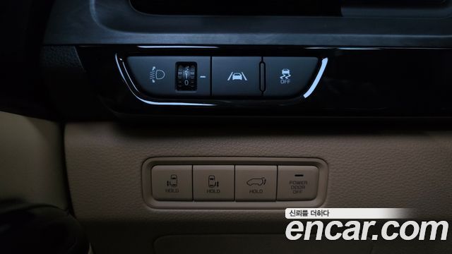 Kia Carnival (IV) Gasoline 9-Seater Signature 2023 — фото 27