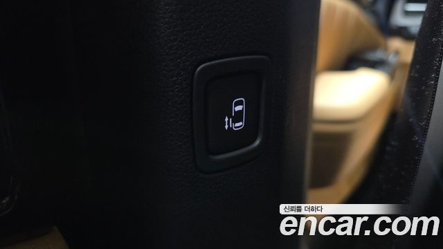 Kia Carnival (IV) Gasoline 9-Seater Signature 2023 — фото 30