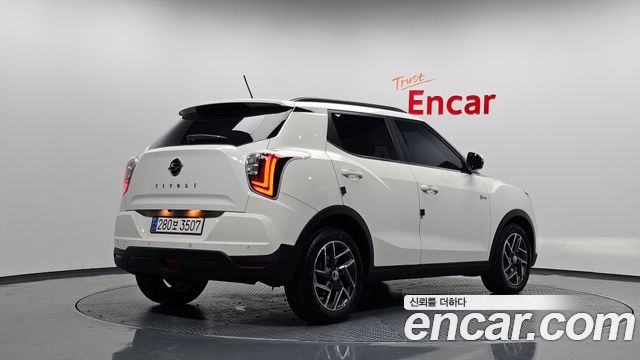 KG Mobility (SsangYong) Very New Tivoli Gasoline 1.5 2WD V3 2022 — фото 2