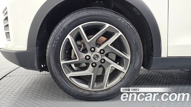 KG Mobility (SsangYong) Very New Tivoli Gasoline 1.5 2WD V3 2022 — фото 5