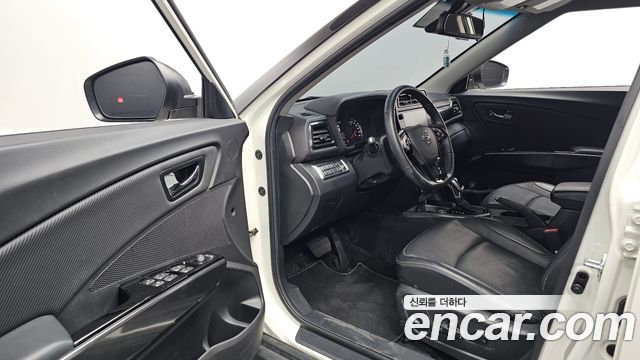 KG Mobility (SsangYong) Very New Tivoli Gasoline 1.5 2WD V3 2022 — фото 10