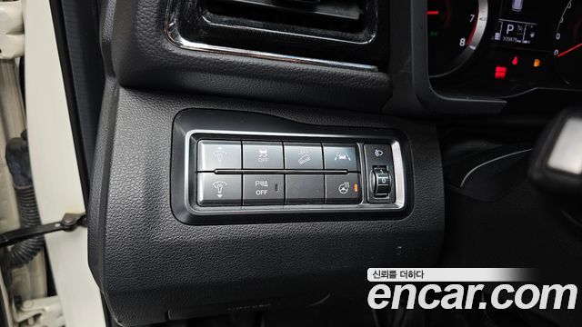 KG Mobility (SsangYong) Very New Tivoli Gasoline 1.5 2WD V3 2022 — фото 14