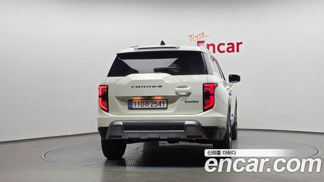 KG Mobility (SsangYong) Torres Gasoline 1.5 2WD T7 2023 — фото 4