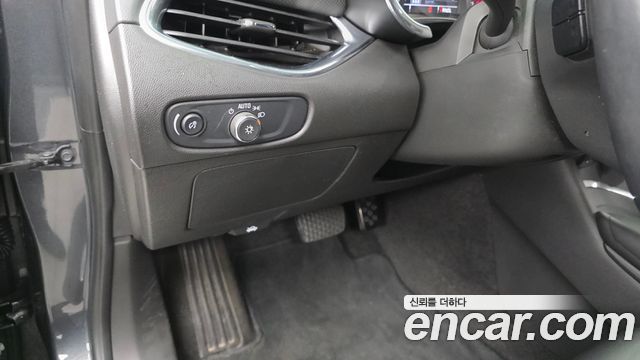 Chevrolet Malibu 1.5 Turbo LTZ 2017 — фото 18