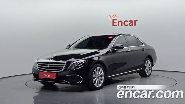 Mercedes-Benz E-Class (W213) E300 4MATIC Exclusive 2019 — фото 1