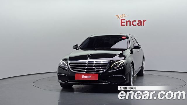 Mercedes-Benz E-Class (W213) E300 4MATIC Exclusive 2019 — фото 3