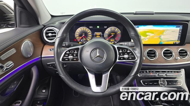 Mercedes-Benz E-Class (W213) E300 4MATIC Exclusive 2019 — фото 17