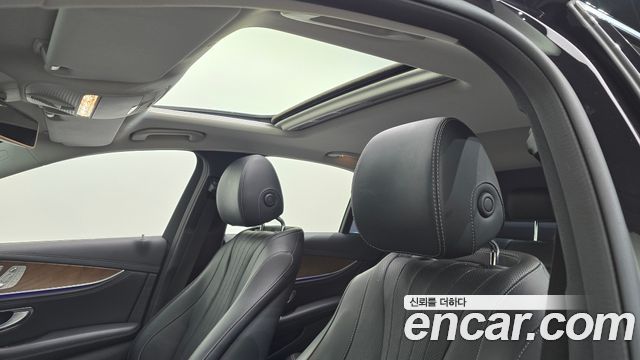 Mercedes-Benz E-Class (W213) E300 4MATIC Exclusive 2019 — фото 20