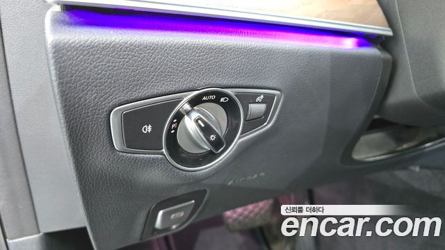 Mercedes-Benz E-Class (W213) E300 4MATIC Exclusive 2019 — фото 34