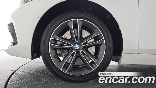 BMW 1 Series (F40) 120i Sports 2024 — фото 5