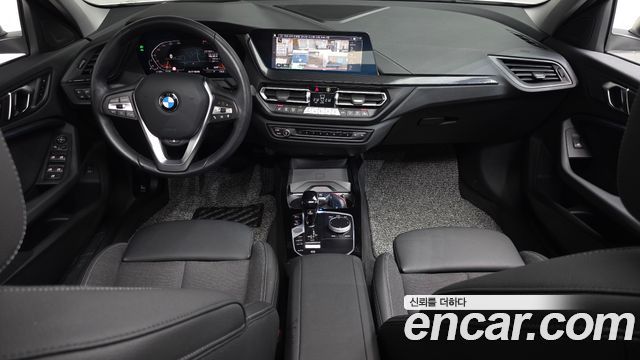BMW 1 Series (F40) 120i Sports 2024 — фото 7