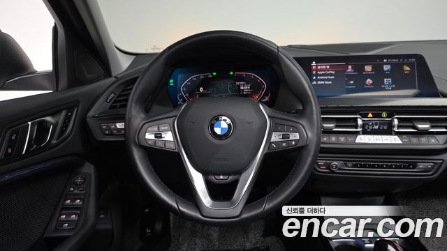 BMW 1 Series (F40) 120i Sports 2024 — фото 13