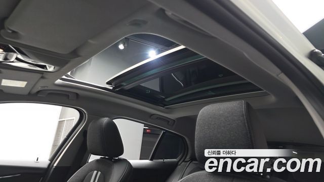 BMW 1 Series (F40) 120i Sports 2024 — фото 16