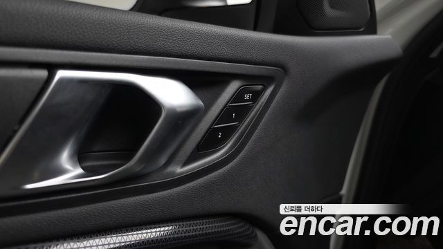 BMW 1 Series (F40) 120i Sports 2024 — фото 27
