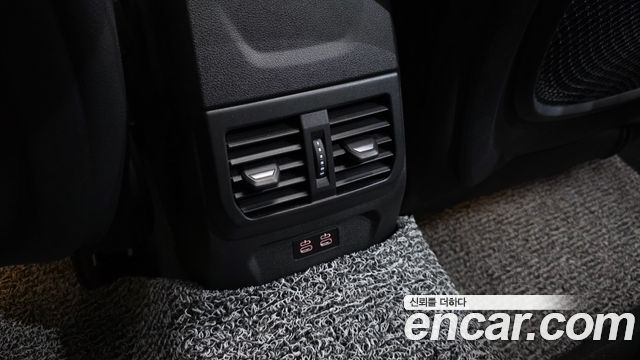 BMW 1 Series (F40) 120i Sports 2024 — фото 32