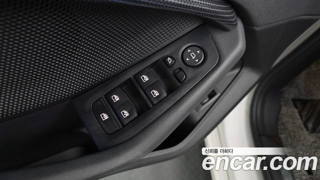 BMW 1 Series (F40) 120i Sports 2024 — фото 34