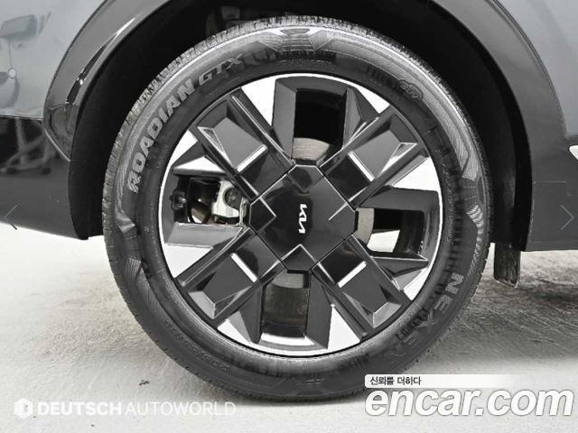 Kia Sportage (V) Gasoline 1.6 Turbo 2WD Signature 2025 — фото 5