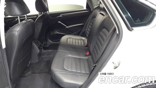 Volkswagen Passat 2.0 TSI B7 2018 — фото 11