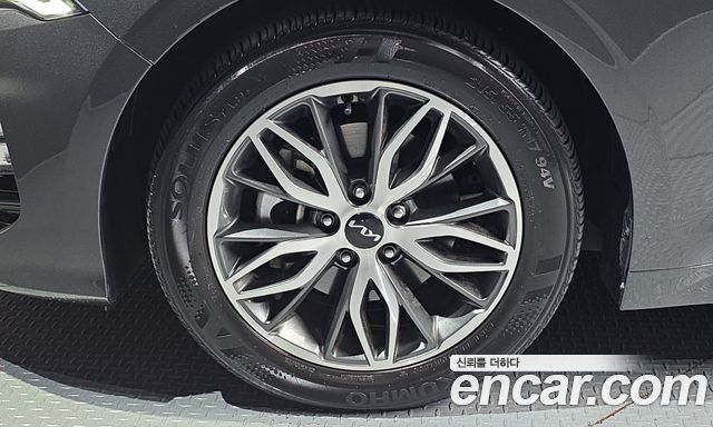 Kia K5 (III) 2.0 Prestige 2023 — фото 5
