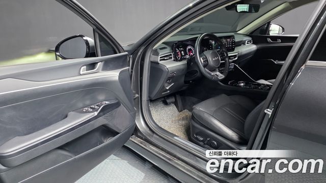 Kia K5 (III) 2.0 Prestige 2023 — фото 10