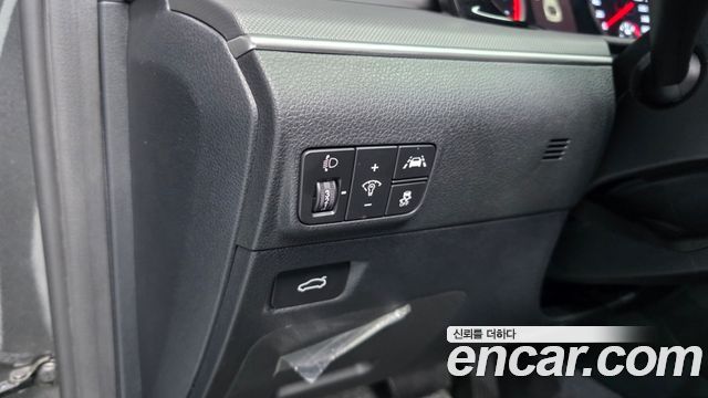 Kia K5 (III) 2.0 Prestige 2023 — фото 17